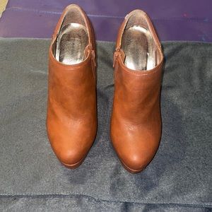 Madden girl leather brown heels